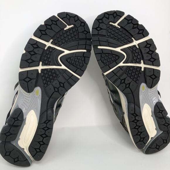 New Balance 1906A Unisex W12.5/M11 Green Mesh Lace Up Casual Sneaker - Picture 14 of 14